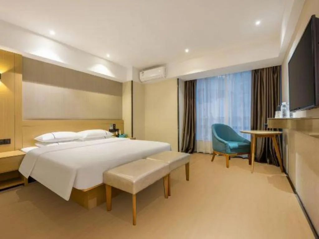 Bed in City Comfort Inn Liuzhou Wuxing Walking Street Zhonghuan Tower