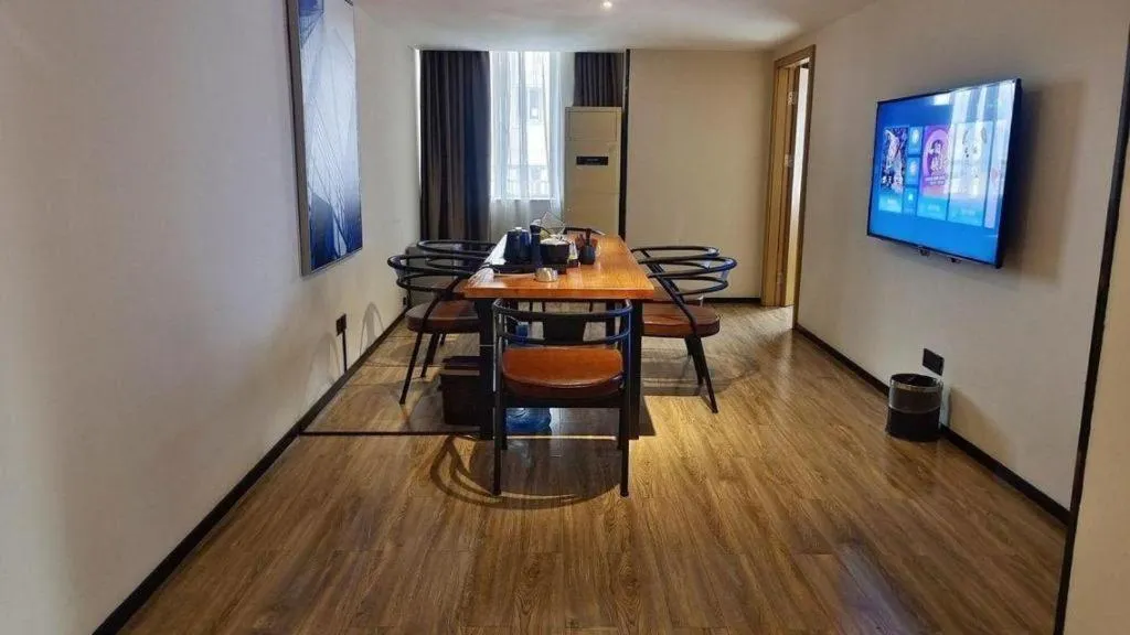 City Comfort Inn Liuzhou Wuxing Walking Street Zhonghuan Tower