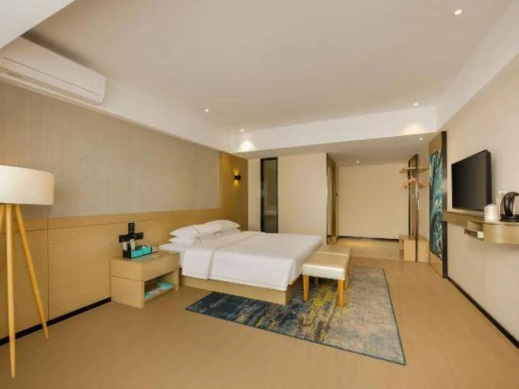 Bed in City Comfort Inn Liuzhou Wuxing Walking Street Zhonghuan Tower