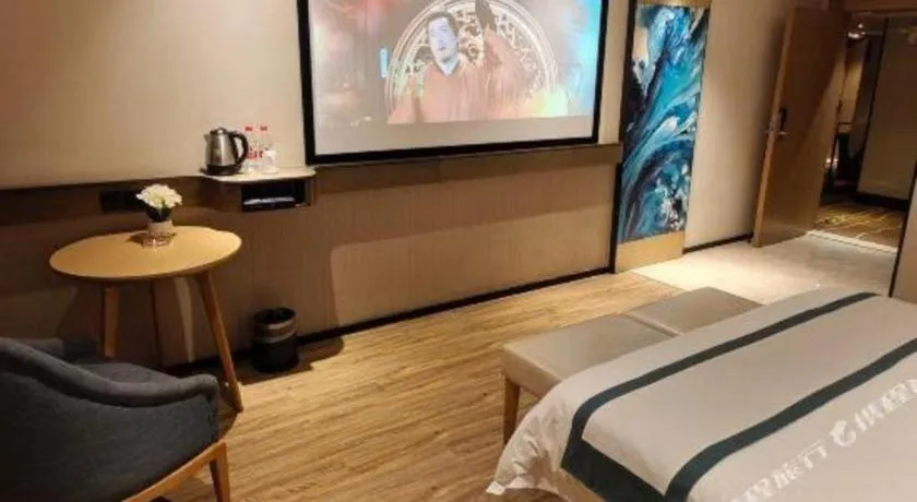 Bed in City Comfort Inn Liuzhou Wuxing Walking Street Zhonghuan Tower