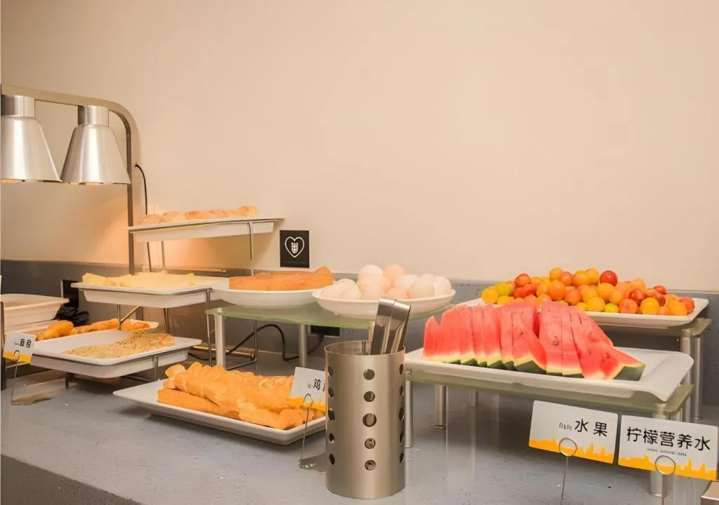 City Comfort Inn Liuzhou Wuxing Walking Street Zhonghuan Tower