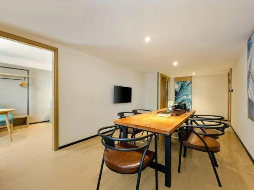 City Comfort Inn Liuzhou Wuxing Walking Street Zhonghuan Tower