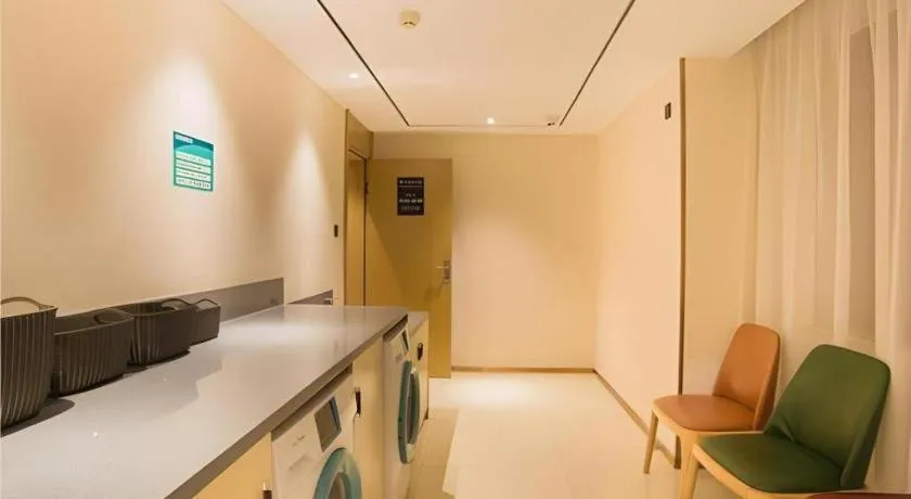 City Comfort Inn Liuzhou Wuxing Walking Street Zhonghuan Tower