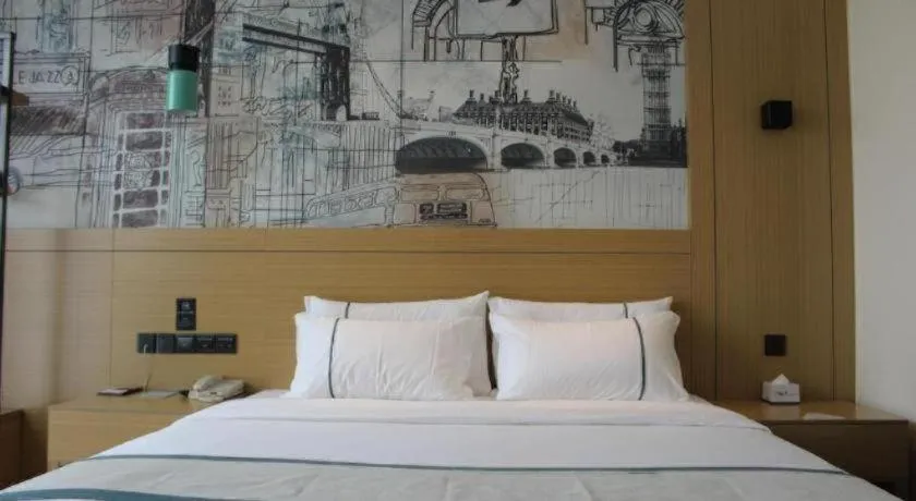 Bed in City Comfort Inn Xiaogan Xiaochang Bus Passenger Station