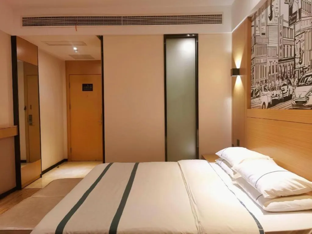 Bed in City Comfort Inn Xiaogan Xiaochang Bus Passenger Station