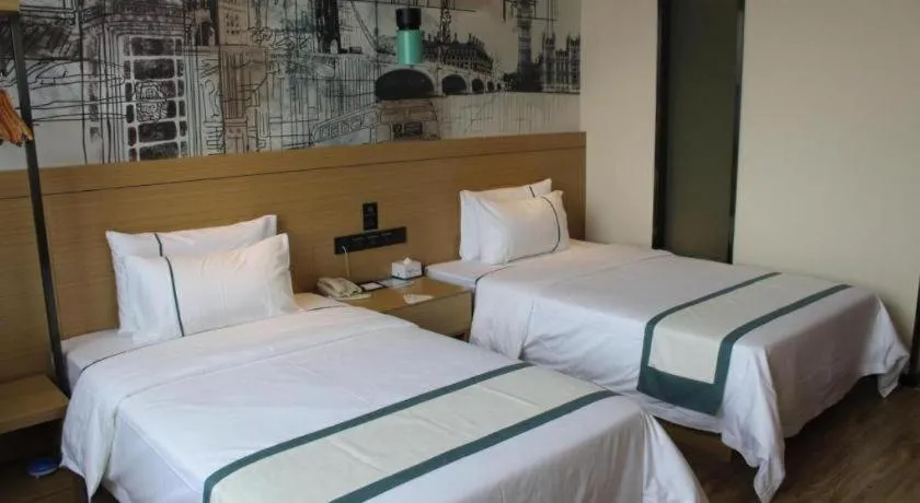 Bed in City Comfort Inn Xiaogan Xiaochang Bus Passenger Station