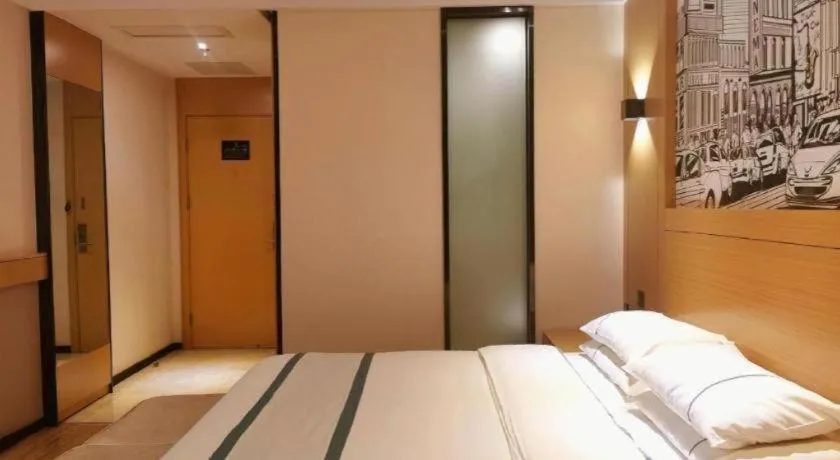 Bed in City Comfort Inn Xiaogan Xiaochang Bus Passenger Station