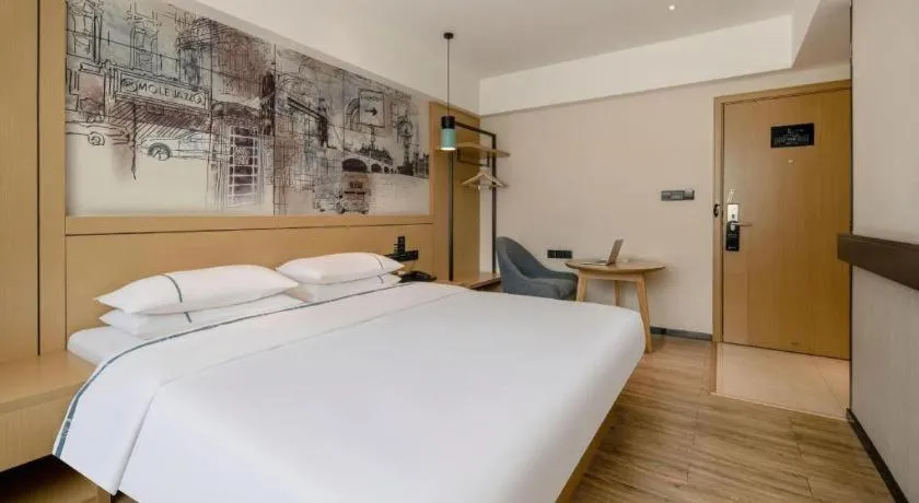 Bed in City Comfort Inn Hezhou Huangyao Ancient Town