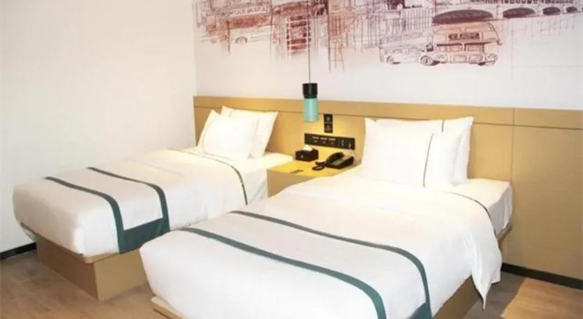 Bed in City Comfort Inn Jinzhou Bohai University Wanda Plaza