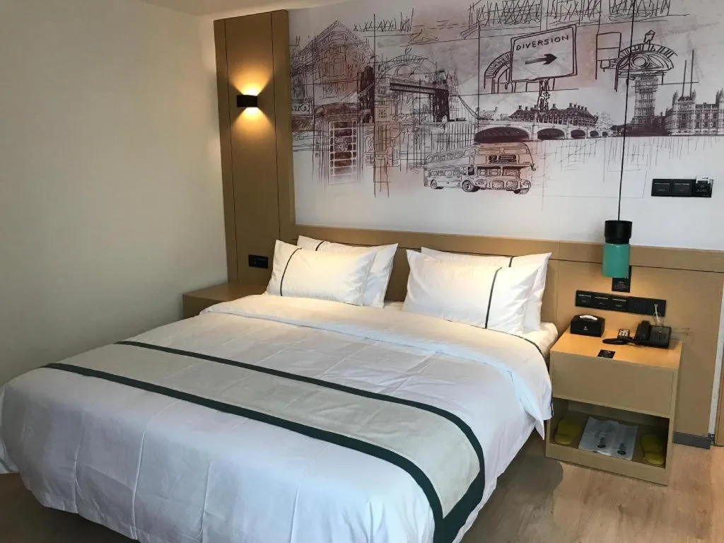 Bed in City Comfort Inn Jinzhou Bohai University Wanda Plaza