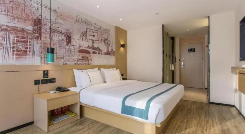 Bed in City Comfort Inn Jinzhou Bohai University Wanda Plaza