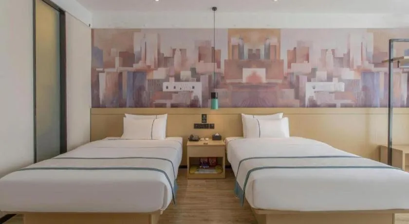 Bed in City Comfort Inn Jinzhou Bohai University Wanda Plaza