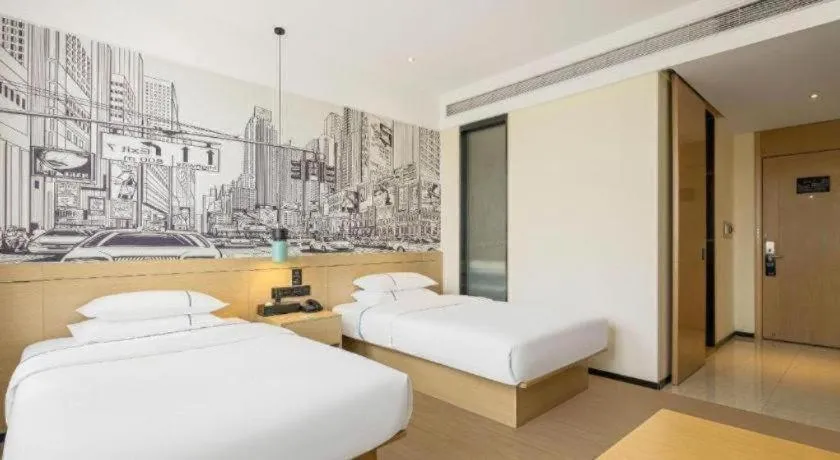 Bed in City Comfort Inn Jinzhou Bohai University Wanda Plaza