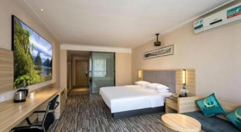 Bed in City Comfort Inn Zhanjiang South Railway Station