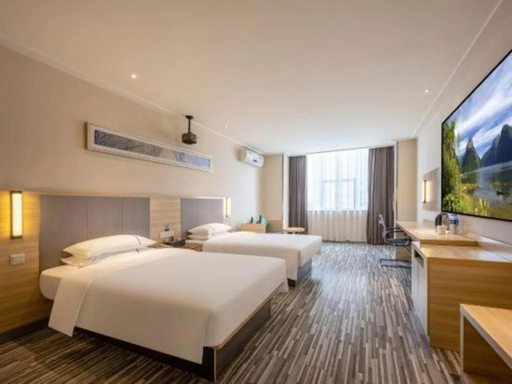 Bed in City Comfort Inn Zhanjiang South Railway Station