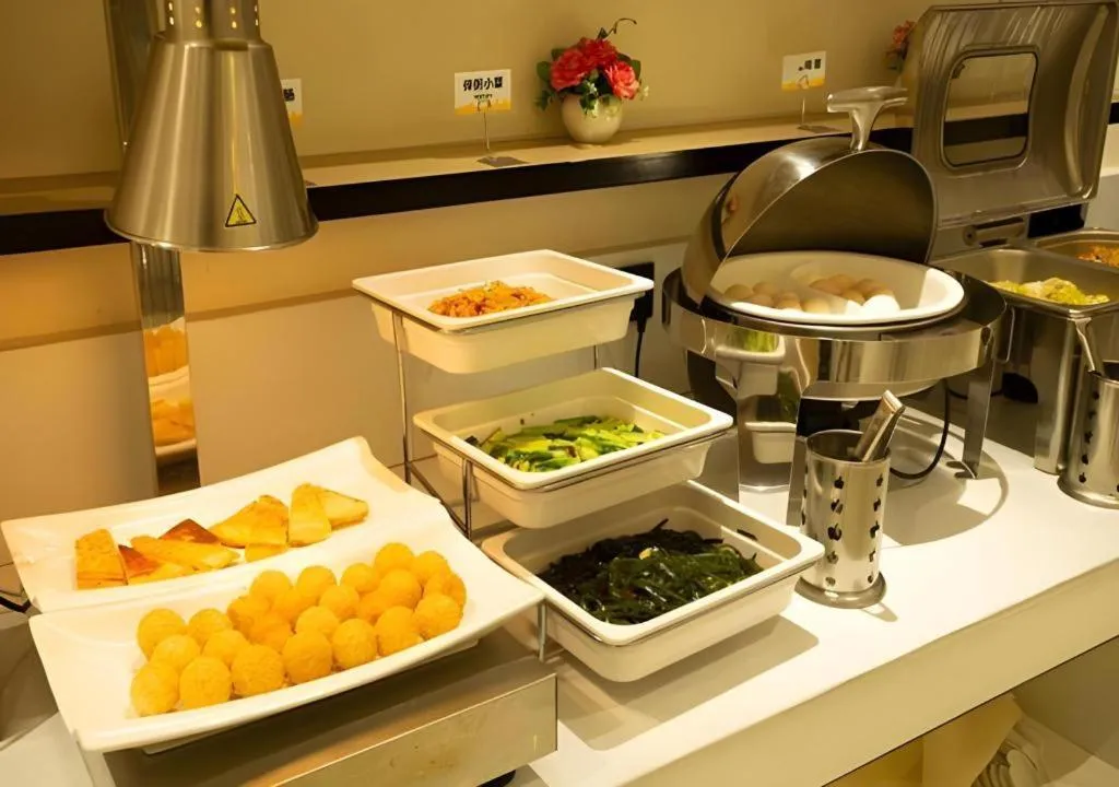 City Comfort Inn Huanggang Luotian Yishui Waitan