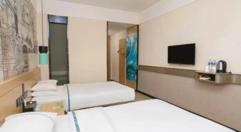 Bed in City Comfort Inn Huanggang Luotian Yishui Waitan