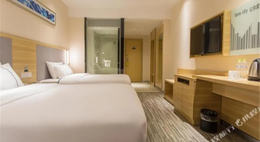 Bed in City Comfort Inn Nanning East Railway Station