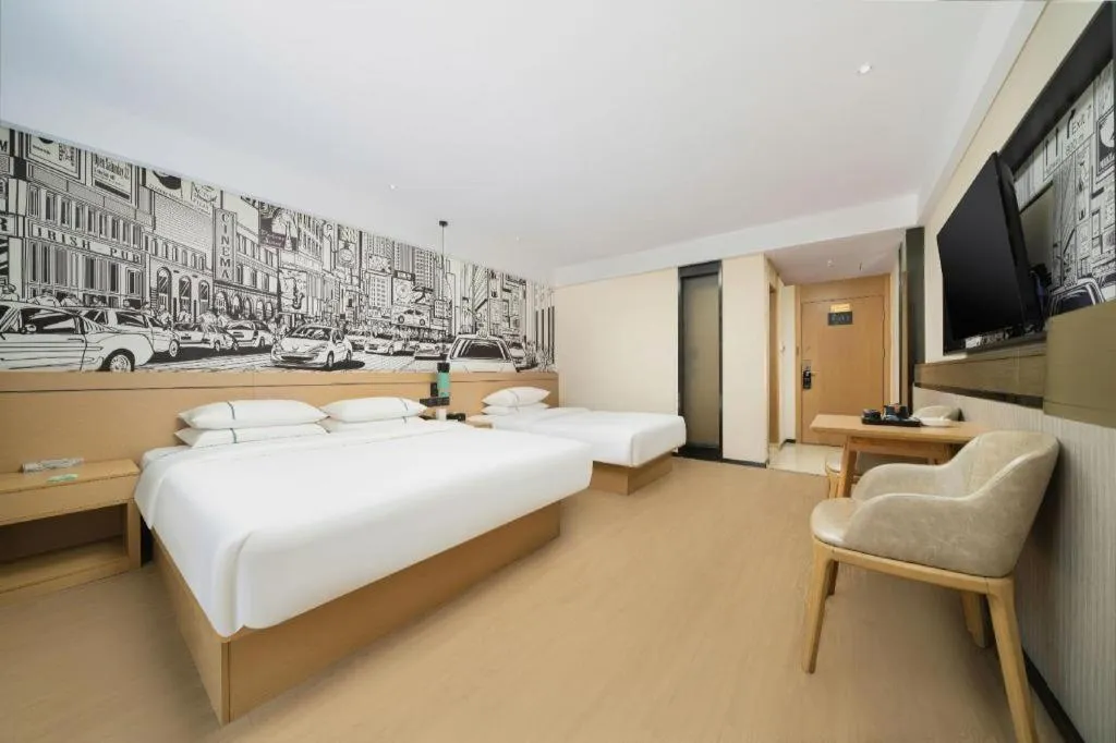 Bed in City Comfort Inn Liuzhou Chengzhong Wanda Haiguan