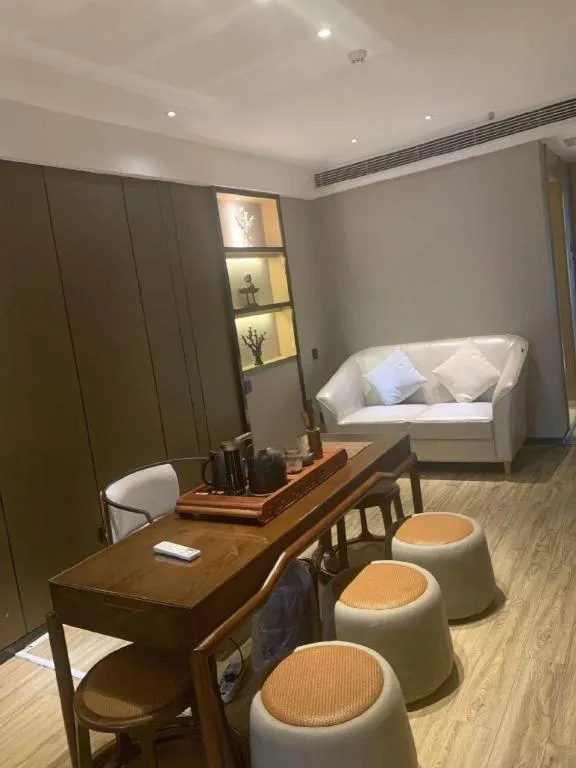 Bed in City Comfort Inn Liuzhou Chengzhong Wanda Haiguan