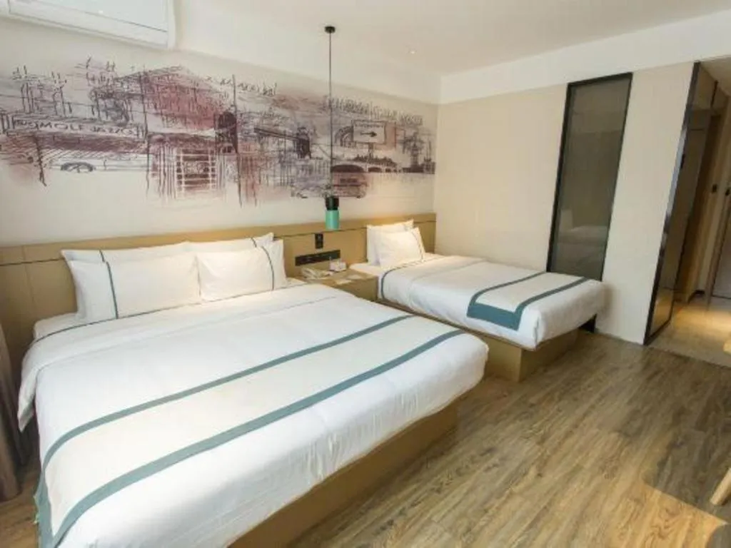 Bed in City Comfort Inn Guigang Hecheng Wanda Plaza