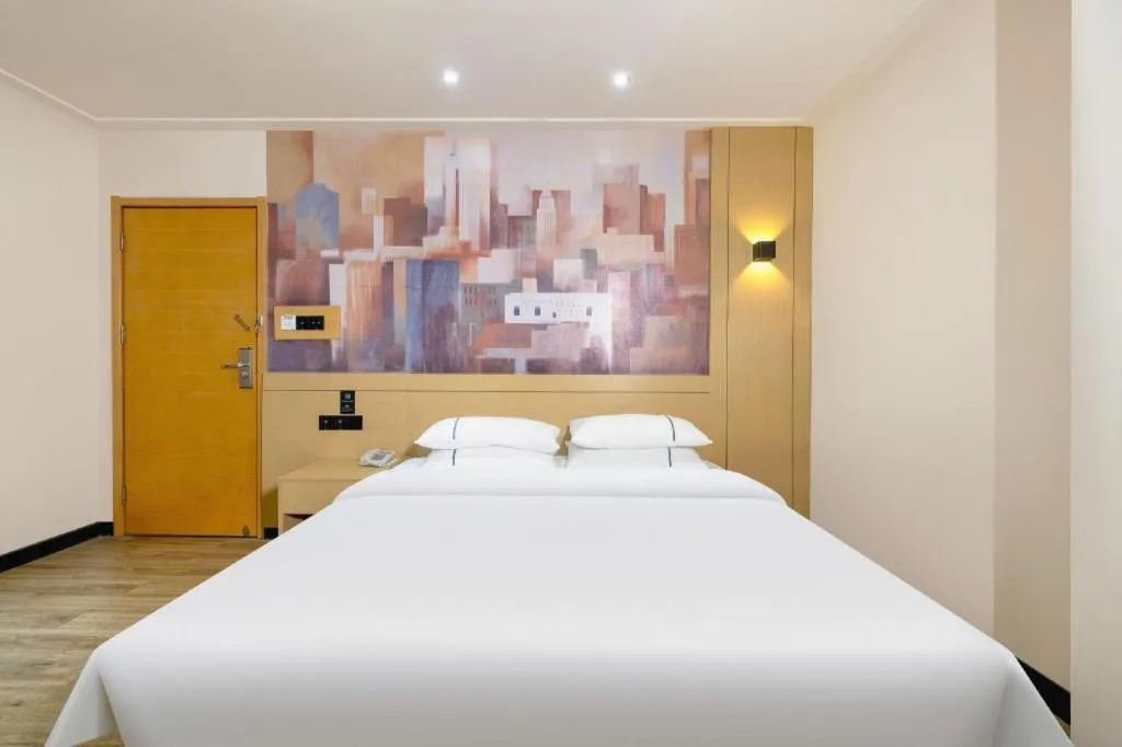 Bed in City Comfort Inn Guigang Hecheng Wanda Plaza