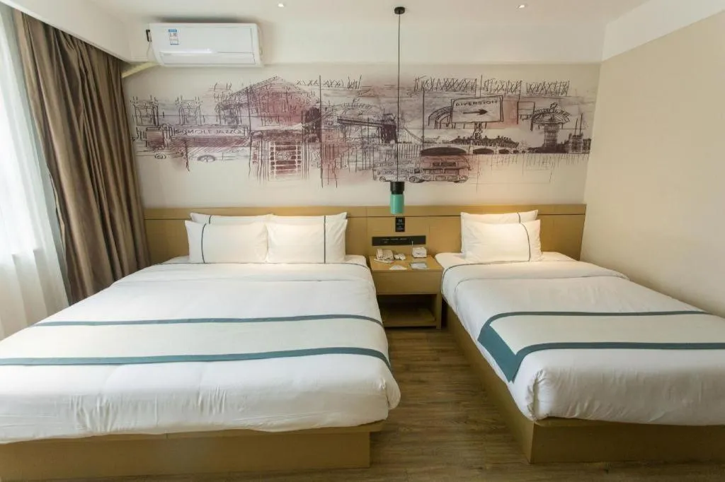 Bed in City Comfort Inn Guigang Hecheng Wanda Plaza