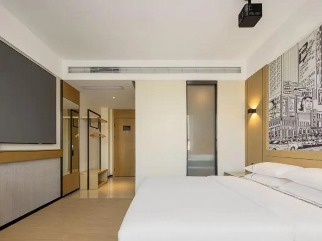 Bed in City Comfort Inn Guigang Hecheng Wanda Plaza