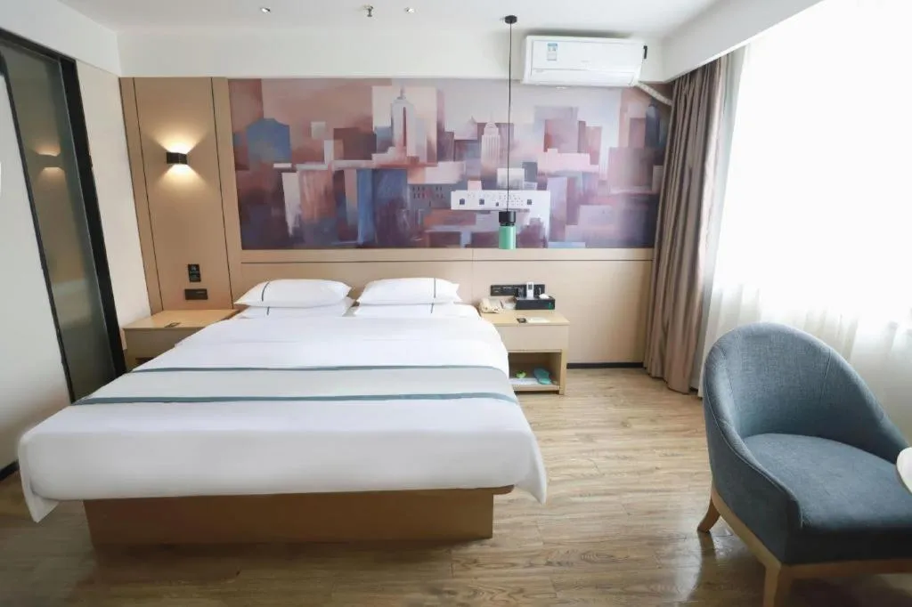 Bed in City Comfort Inn Guigang Hecheng Wanda Plaza