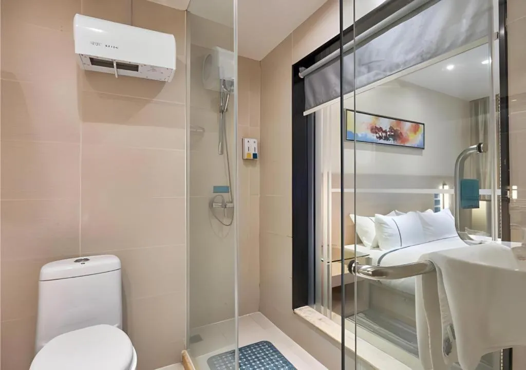 Bed in City Comfort Inn Liuzhou Baisha Bus Station Shengli Barbecue City