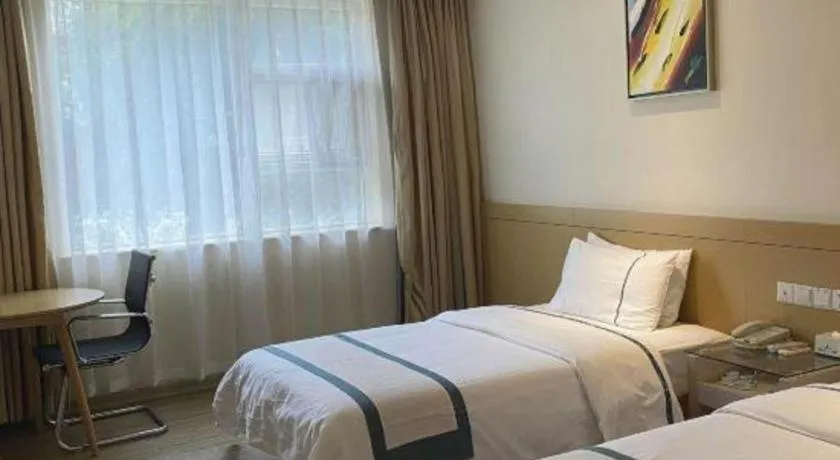 Bed in City Comfort Inn Liuzhou Baisha Bus Station Shengli Barbecue City