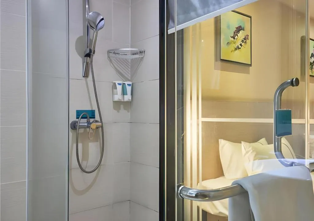 Bed in City Comfort Inn Liuzhou Baisha Bus Station Shengli Barbecue City