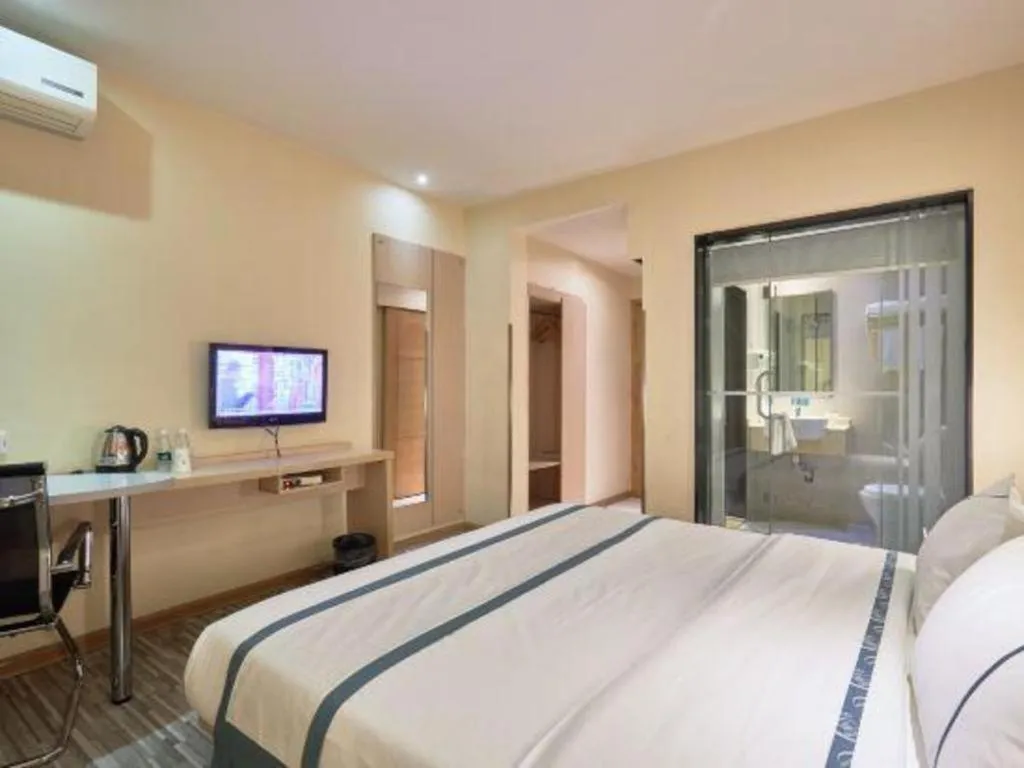 Bed in City Comfort Inn Liuzhou Baisha Bus Station Shengli Barbecue City