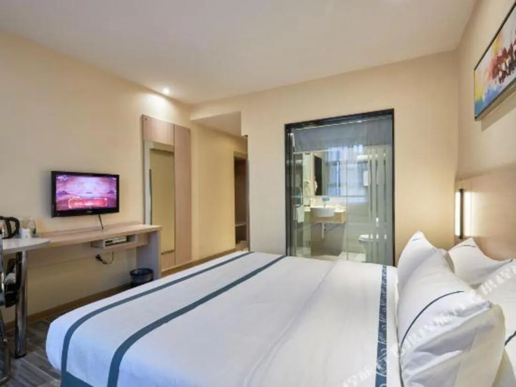 Bed in City Comfort Inn Liuzhou Baisha Bus Station Shengli Barbecue City