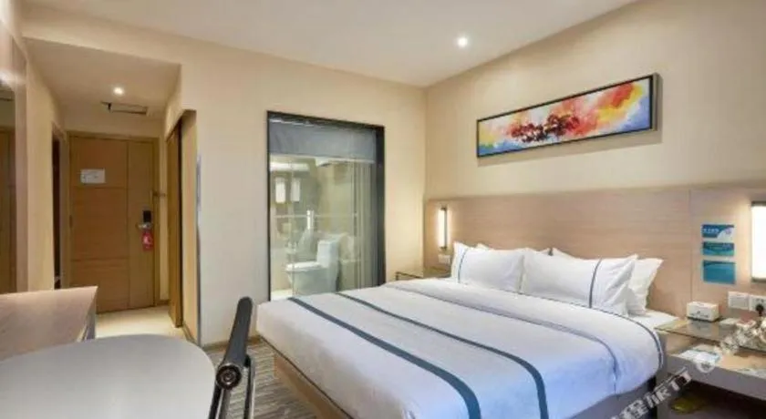 Bed in City Comfort Inn Liuzhou Baisha Bus Station Shengli Barbecue City