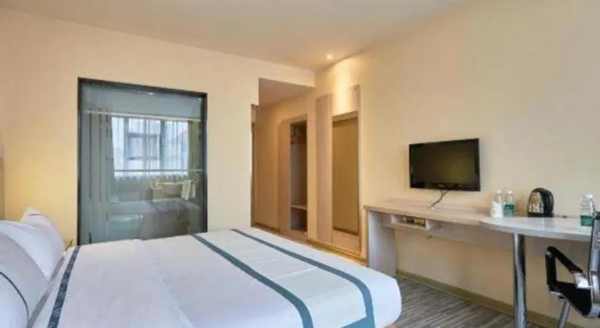 Bed in City Comfort Inn Liuzhou Baisha Bus Station Shengli Barbecue City