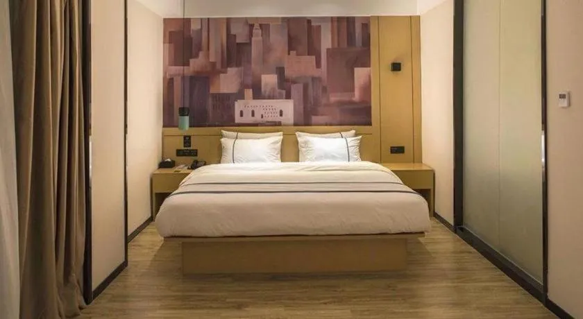 Bed in City Comfort Inn Guilin City Hall