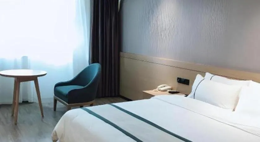 Bed in City Comfort Inn Jiangxia Wuchang University of Technology