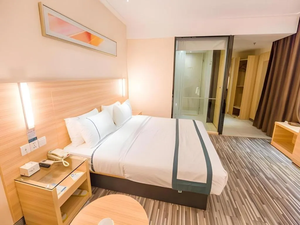 Bed in City Comfort Inn Huizhou Danshui High-speed Railway Huiyang Station
