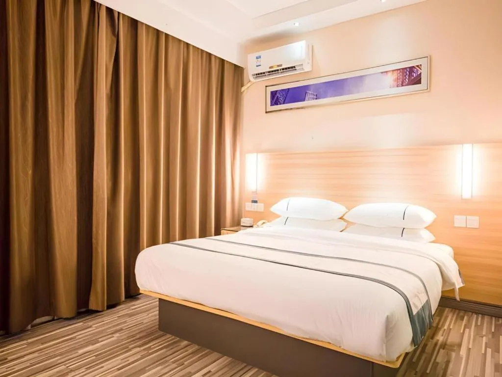 Bed in City Comfort Inn Huizhou Danshui High-speed Railway Huiyang Station