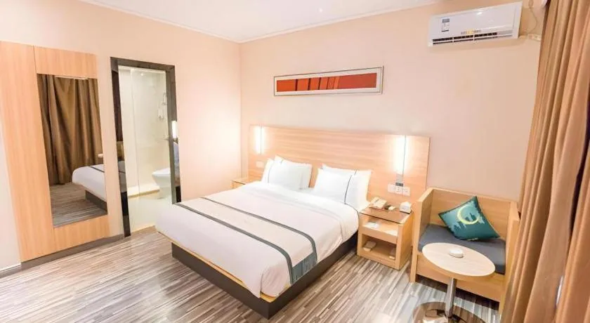 Bed in City Comfort Inn Huizhou Danshui High-speed Railway Huiyang Station