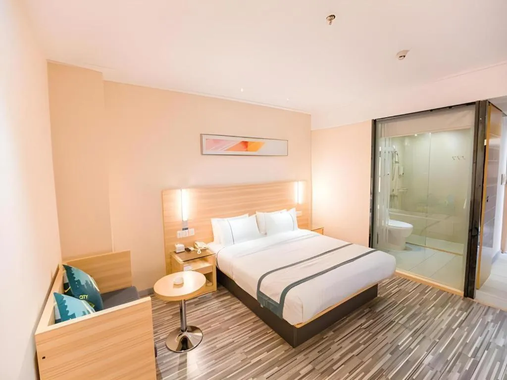 Bed in City Comfort Inn Huizhou Danshui High-speed Railway Huiyang Station