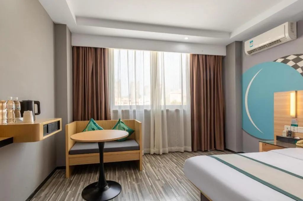 Bed in City Comfort Inn Huizhou Danshui High-speed Railway Huiyang Station