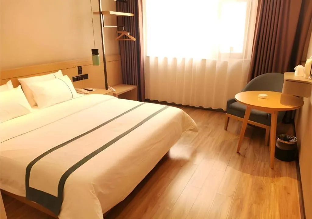 Bed in City Comfort Inn Zhoukou City Chuanhui District Huanghe Road