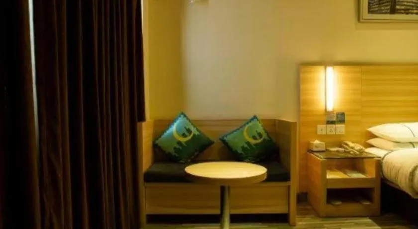 Bed in City Comfort Inn Tianmen East Lake Wanda Plaza