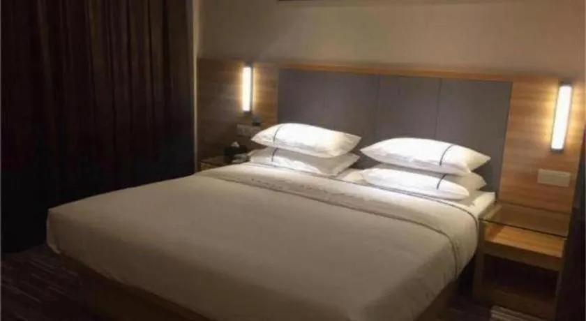 Bed in City Comfort Inn Hu'nan University Of Chinese Medicine