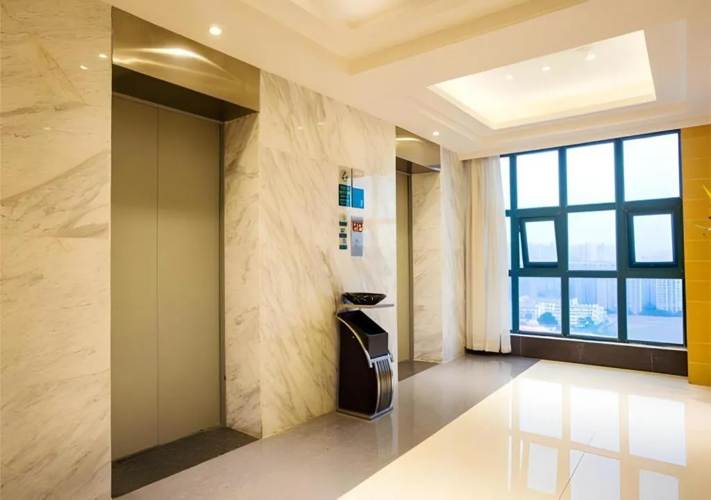 City Comfort Inn Nanning Police Academy Xianhu Food Street