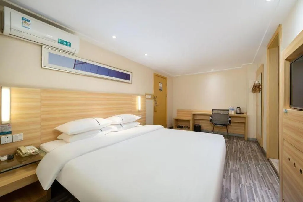 Bed in City Comfort Inn Nanning Police Academy Xianhu Food Street