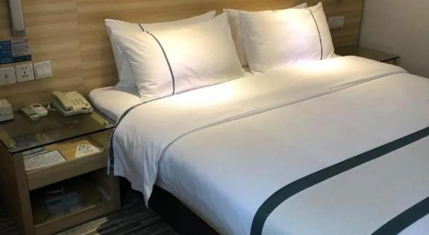 Bed in City Comfort Inn Nanning Police Academy Xianhu Food Street
