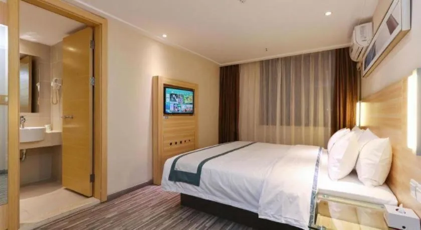 Bed in City Comfort Inn Nanning Police Academy Xianhu Food Street